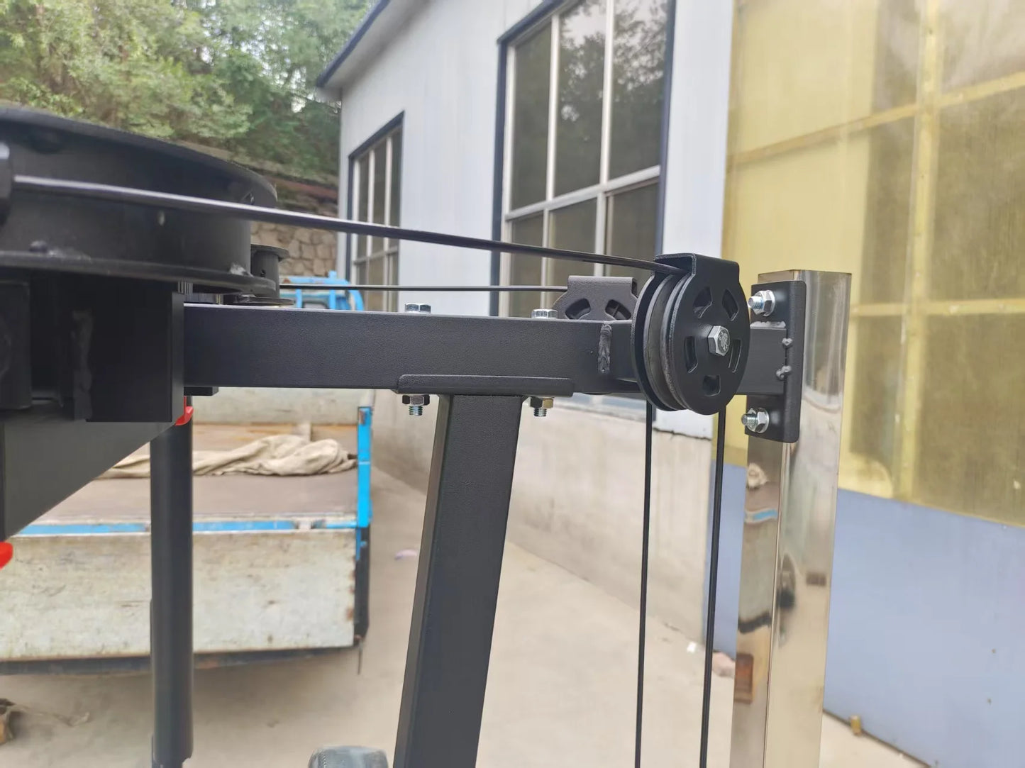 Heavy Duty Pec Deck & Rear Delt Fly Machine, Adjustable Weight Stack Chest and Back Trainer for Home & Commercial Gym